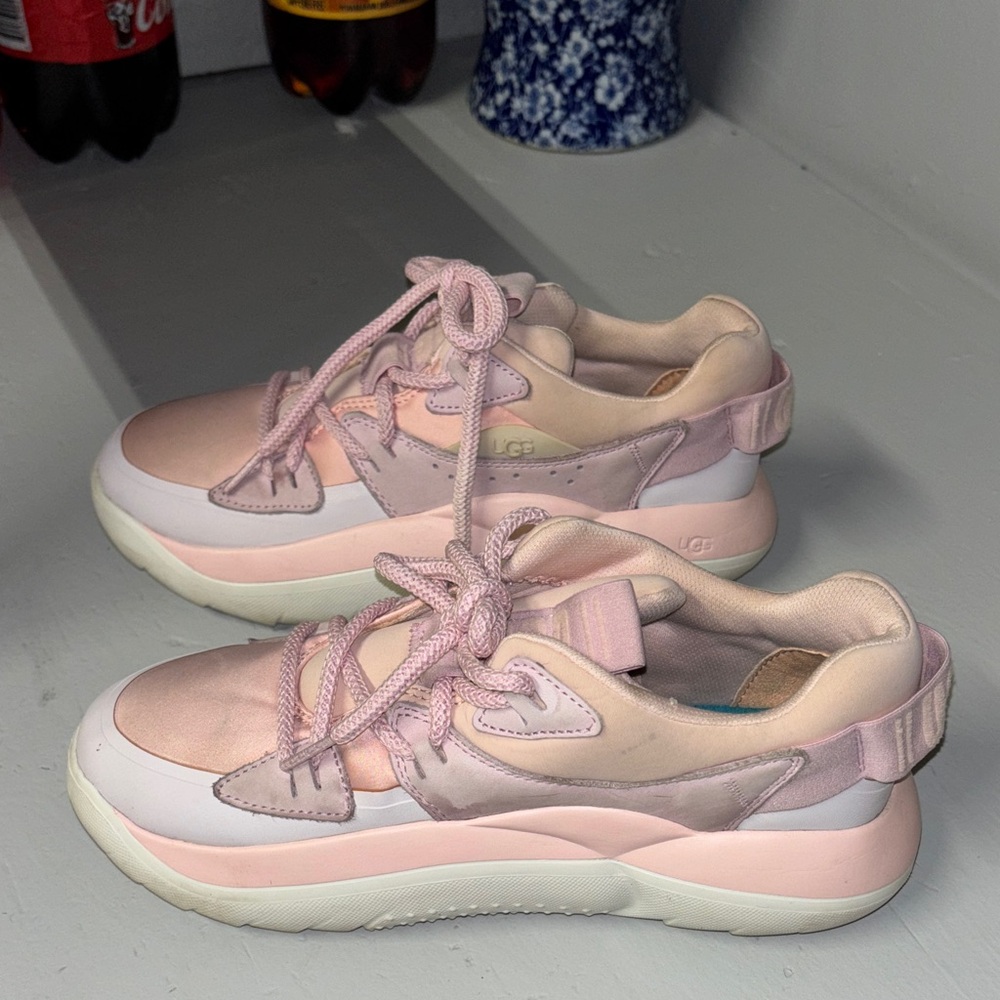 UGG Women's Pink and Cream Sneakers - Picture 8 of 13